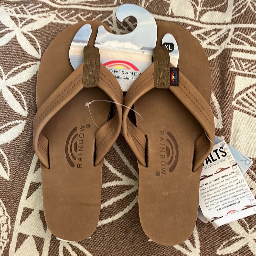 BNWT rainbow slippers. Size XL (8.5-9.5). Rainbow single layer DARK BROWN.